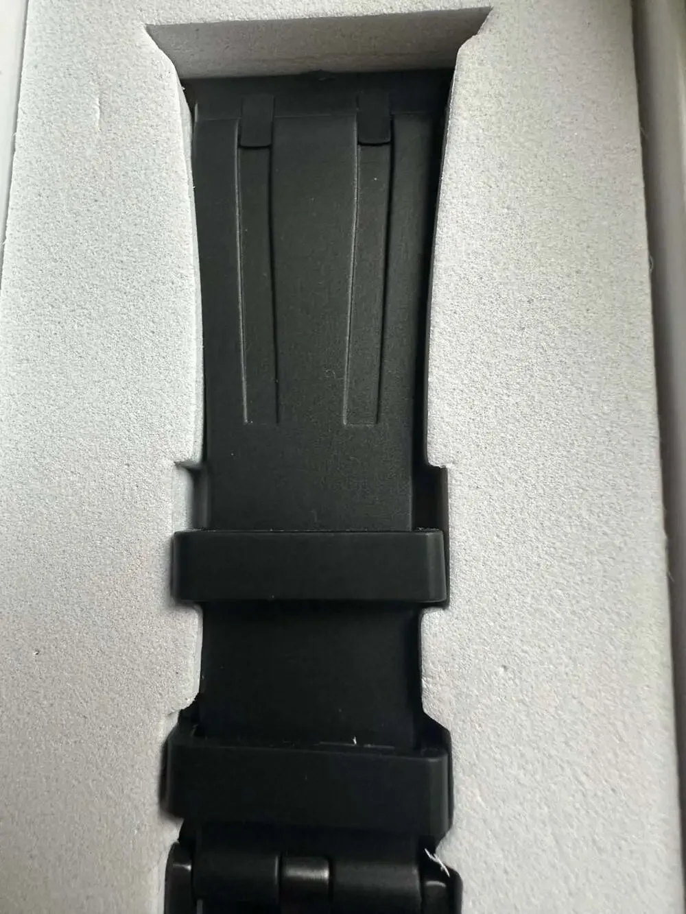 Laxarmer AP01 Metal Case and Silicone Strap for Smart Watch 42/44/45/49mm